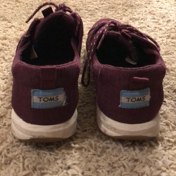 Toms - Picture 3 of 5